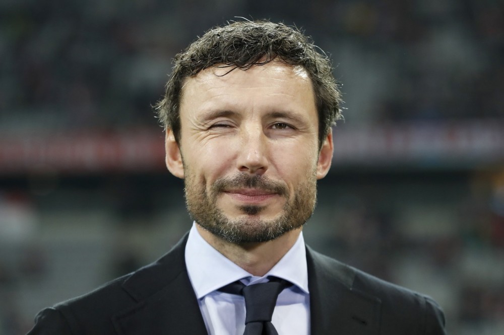 锋中屡屡受 锋中屡屡受